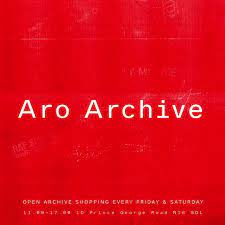 Шрифт Aro Archive